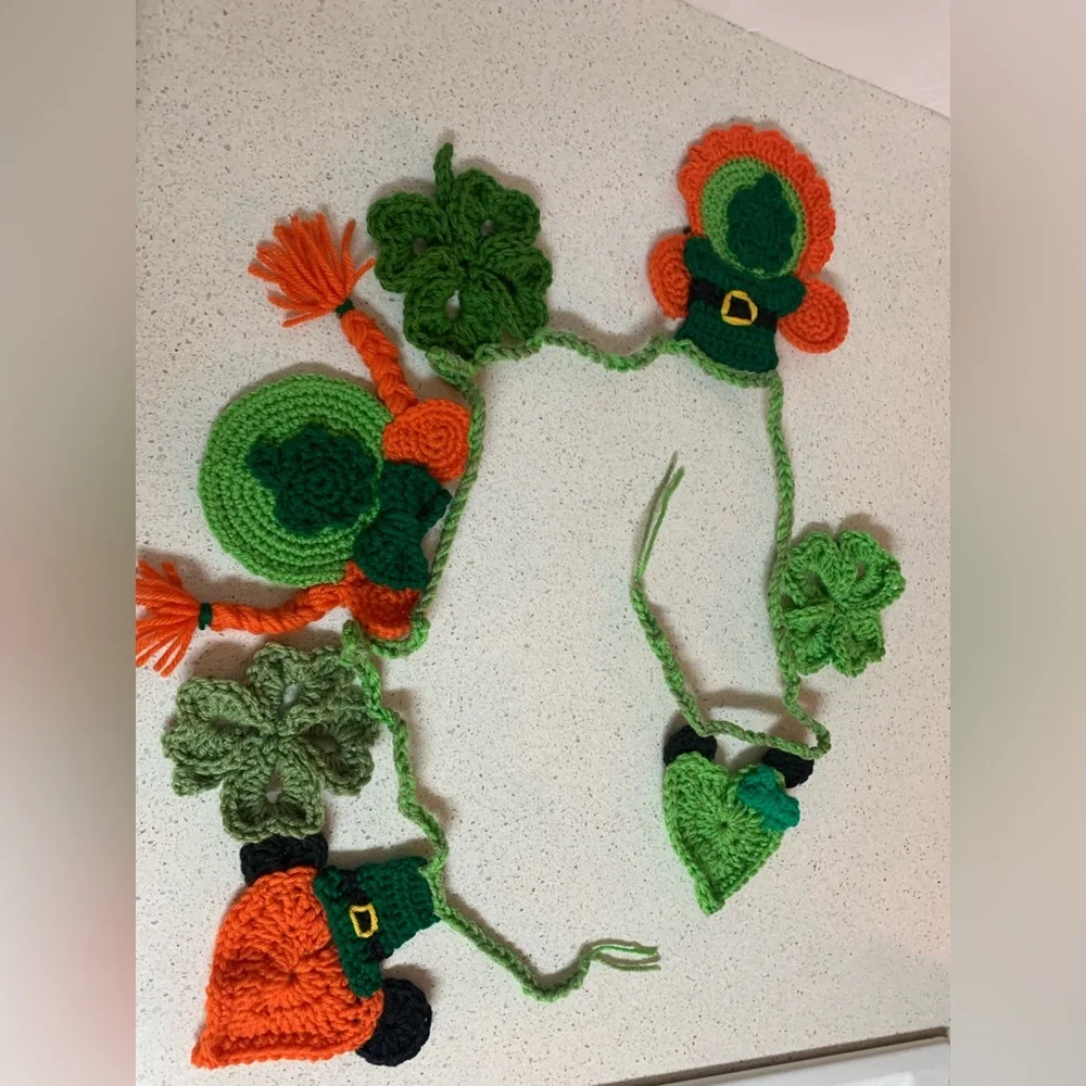 St Patrick Micky Minnie Boy & Girl Leprechaun Shamrock New Garland